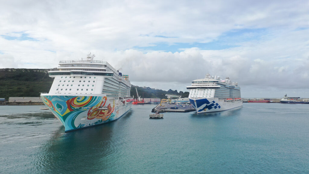 Cruise liners in Portland